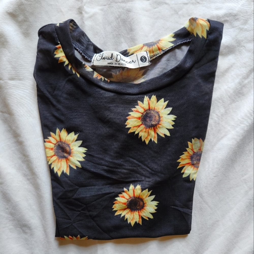 Cloud Dancer Sunflower Mesh Crop Top ( Small ) - Picture 3 of 7